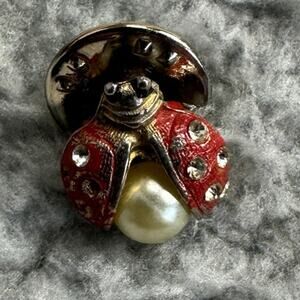 Vintage - Ladybug with Faux Pearl - Gold Tone & Red Enamel Lapel Hat Jacket Pin